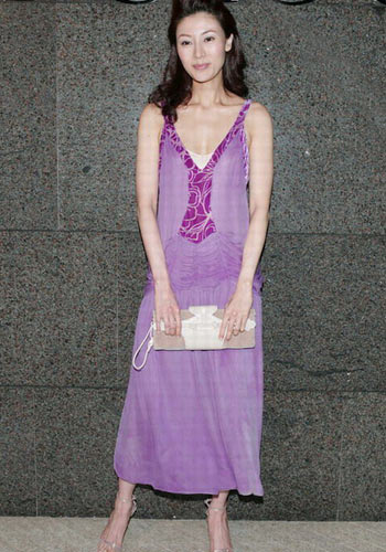 <em>美女</em>孕妇李嘉欣巧穿衣显气场-学明星,裙子,裤子