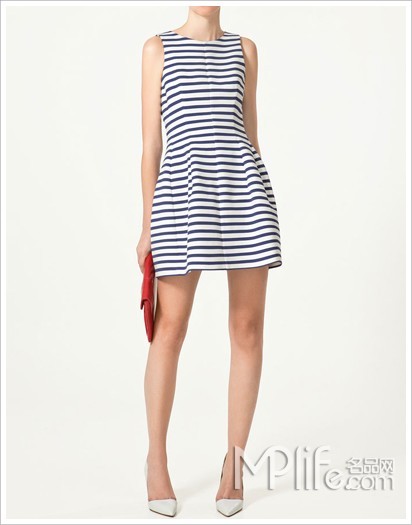 范冰冰穿ZARA打折条纹连衣裙 --临海新闻网