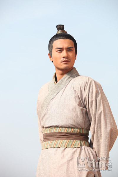 郑凯演《倾世皇妃》 延续步步惊心美男气质