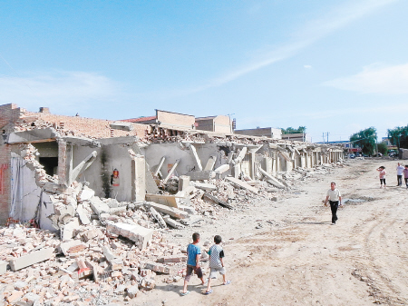 ��������24��������ҹ��ǿ�� �̻���Ϊ����(ͼ) 